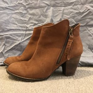Heeled ankle boots
